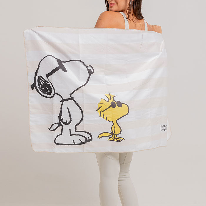 SNOOPY STRIPS TRAVEL TOWEL